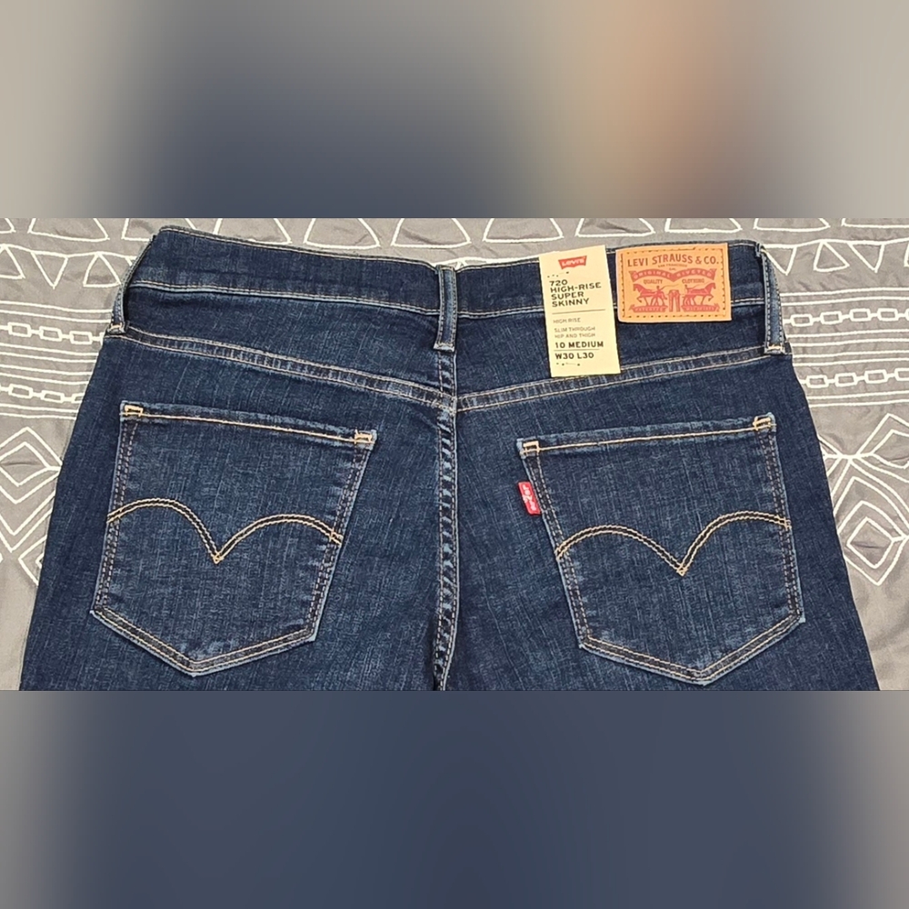 Levis High Rise Super Skinny Distressed Jeans Size 30 - Picture 4 of 9